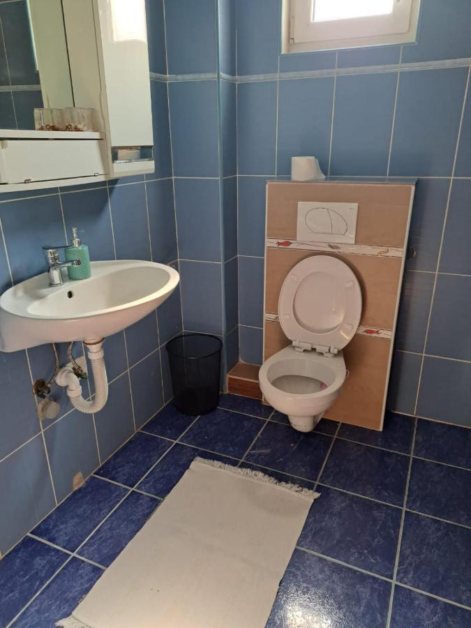 Tebi I Meni Appartamento Zagabria Esterno foto