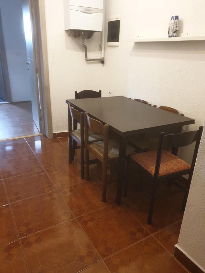 Tebi I Meni Appartamento Zagabria Esterno foto